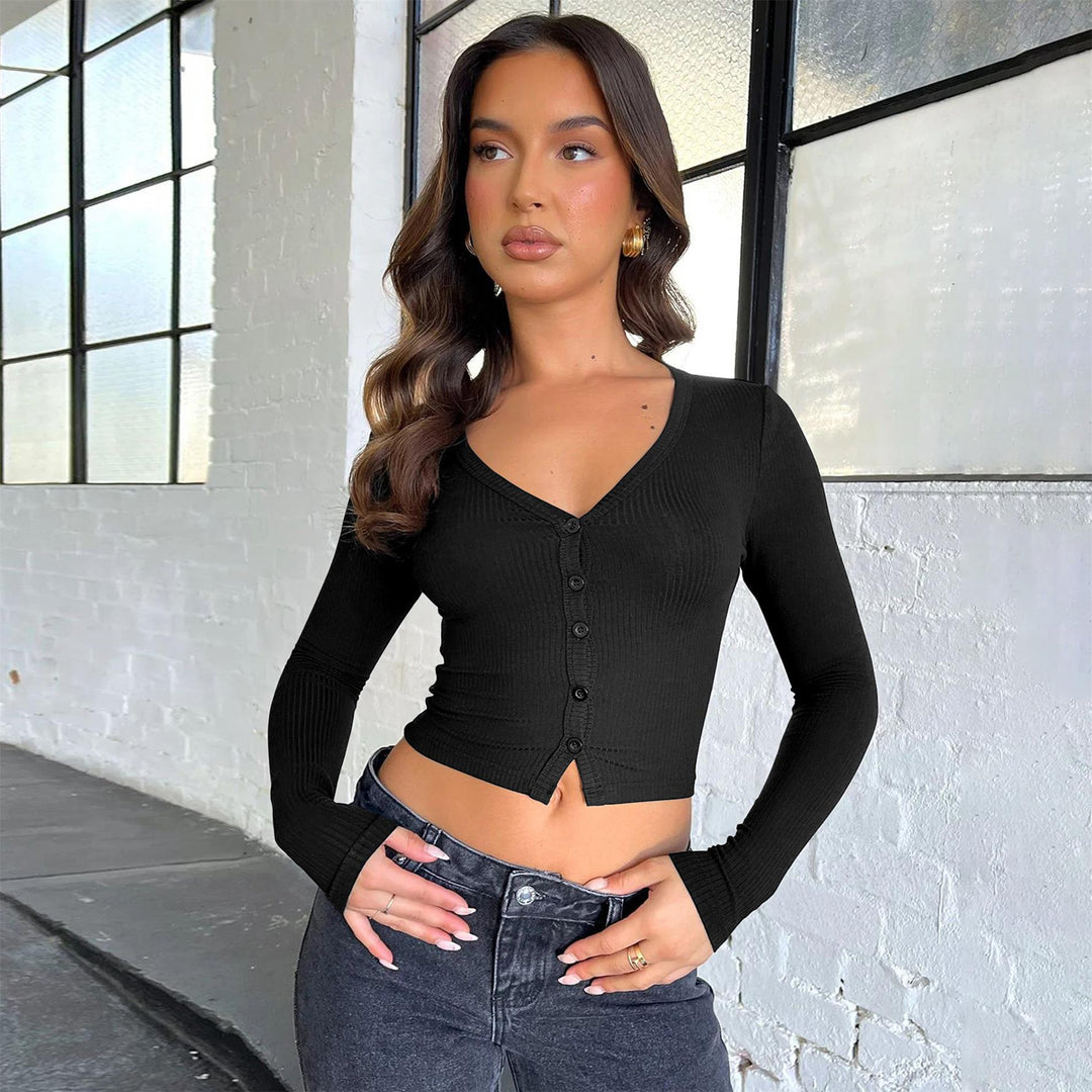 Dame ribstrik bluse med knapliste og figursyet snit Stilla