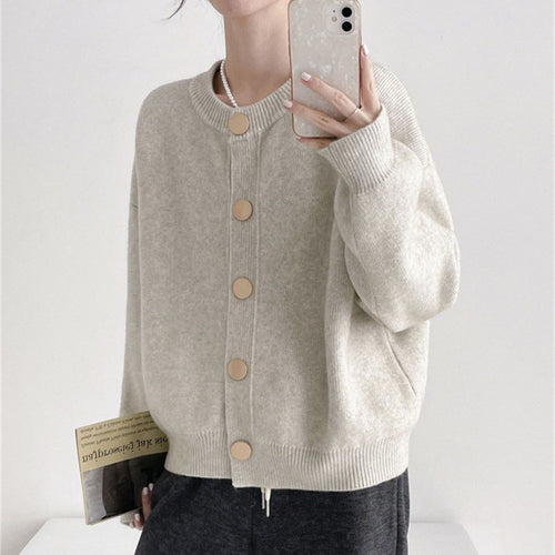 Kvinders hyggelige strikket cardigan med knapdesign og fin tekstur Stilla