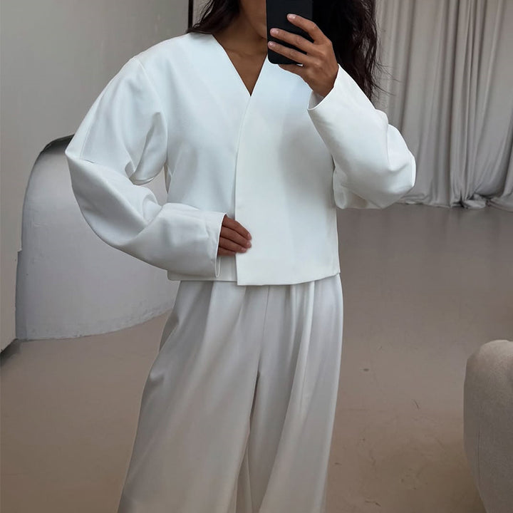 Dame sæt med casual snit med elegant jakke og løstsiddende bukser Stilla