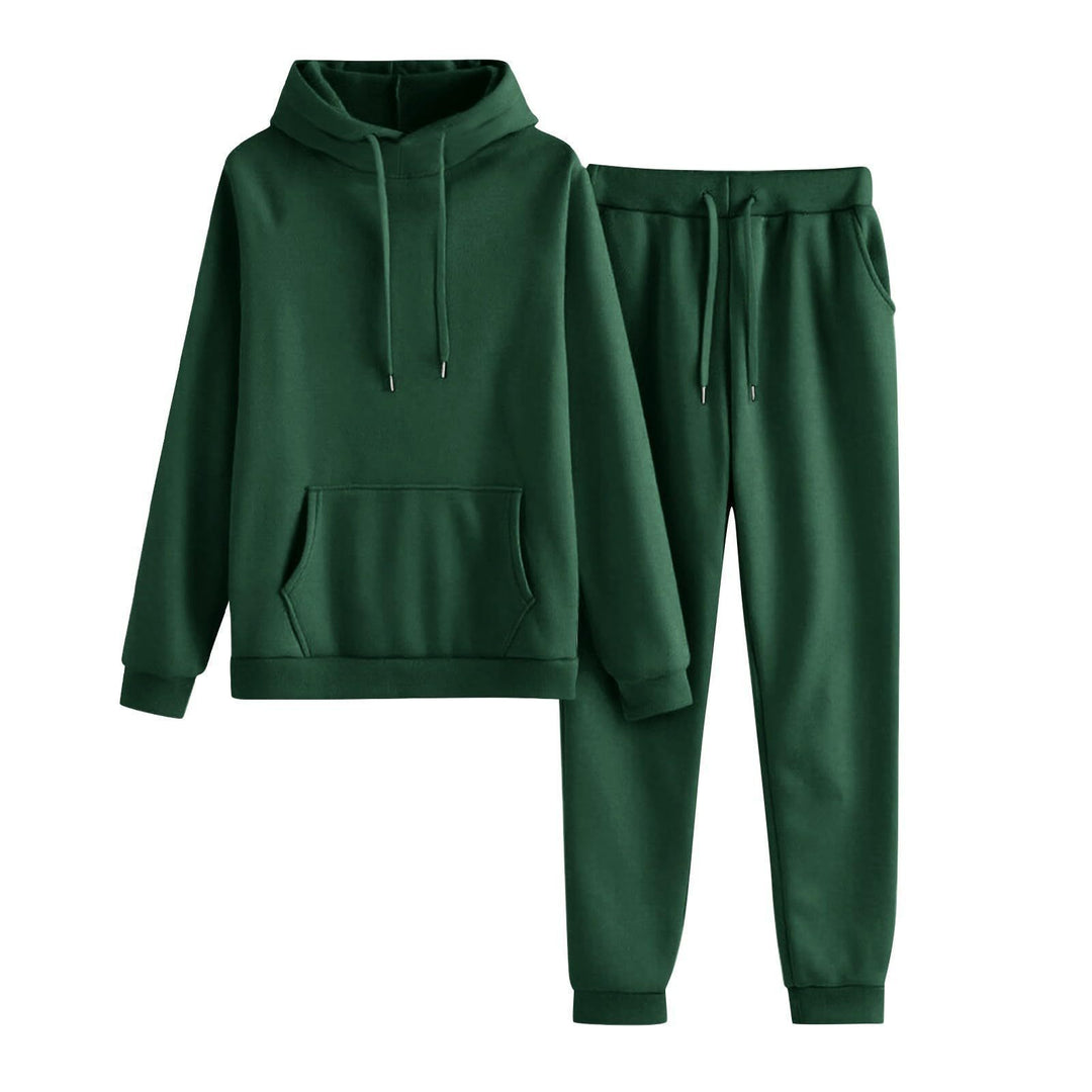 Dame hoodie og jogger sæt i en afslappet pasform med praktiske lommer Skovae
