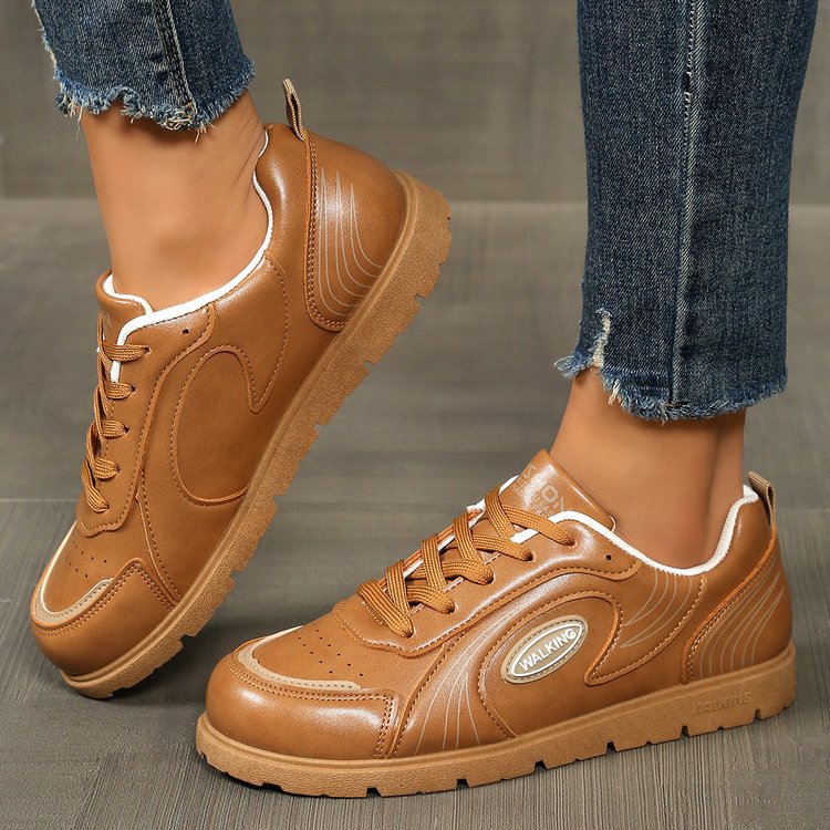 Dame mode Sneakers med åndbart overmateriale og skridsikker sål Stilla
