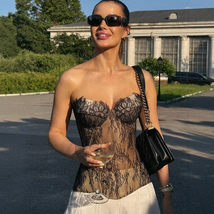 Dame Corsagedtop med floral spidsdesign Stilla