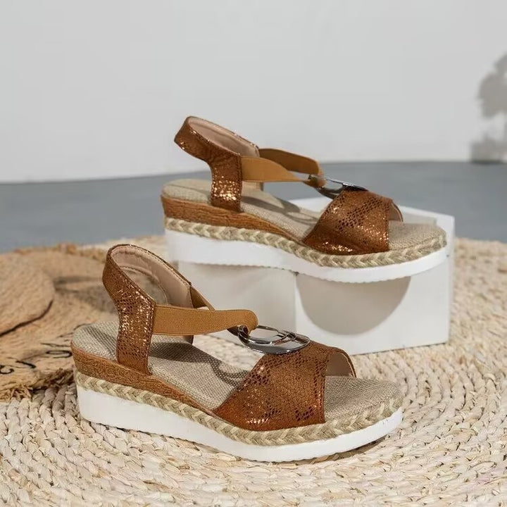 Dame Wedge-sandaler med dekorativ spænde lukning og jute-look Stilla