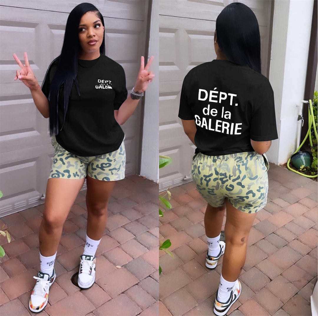 Dame Sporty T-shirt med grafikprint og afslappede shorts Stilla