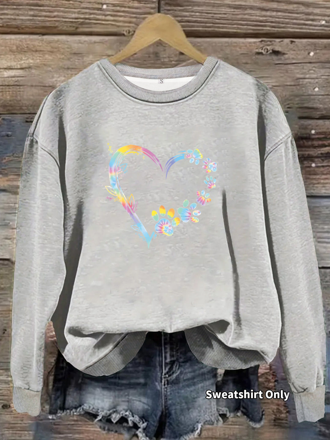 Kvinders sweatshirts med blomsterhjerte design og behagelig pasform Stilla