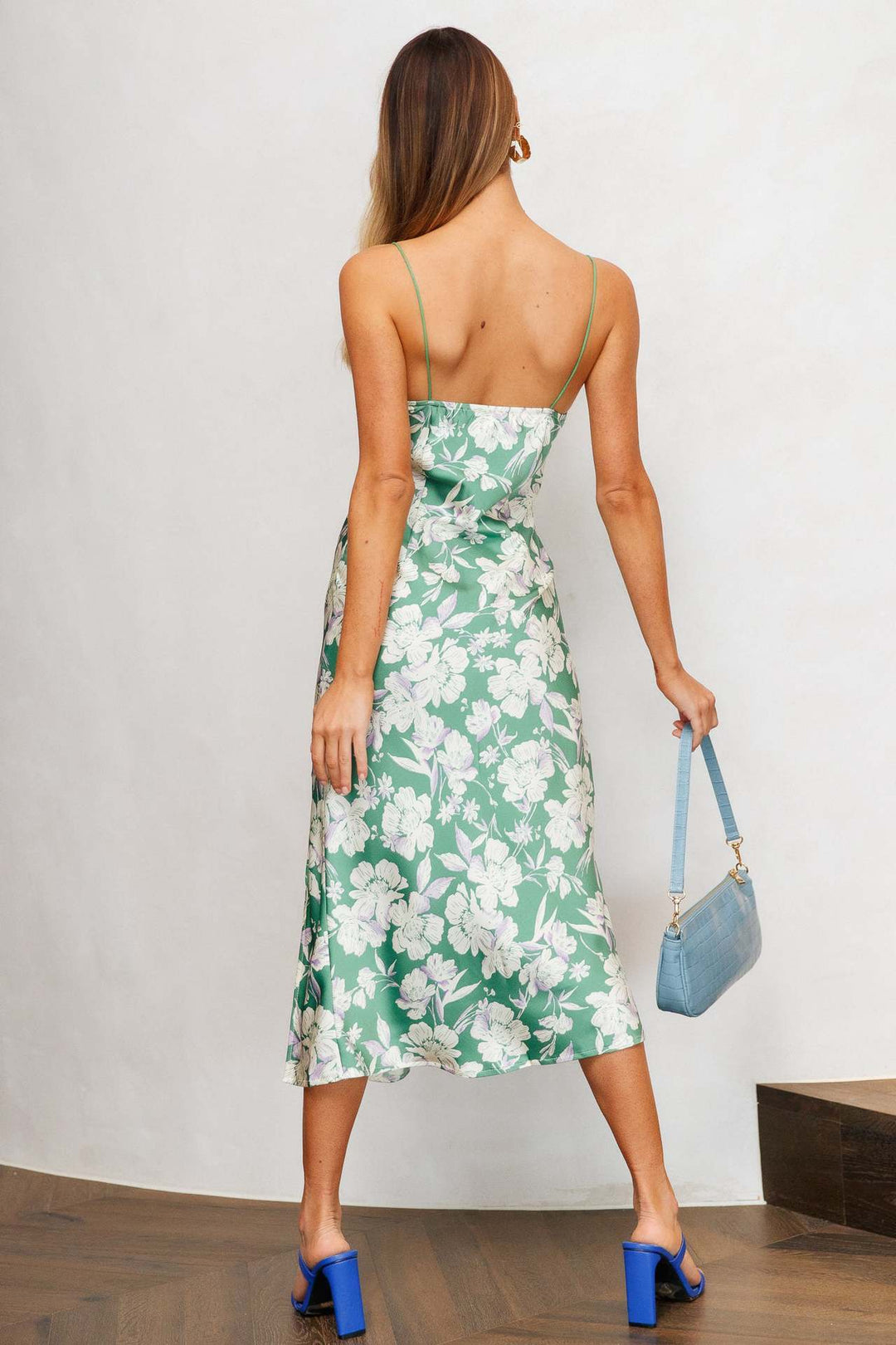 Femme Floral Print Satin Maxikjole med Slids Stilla