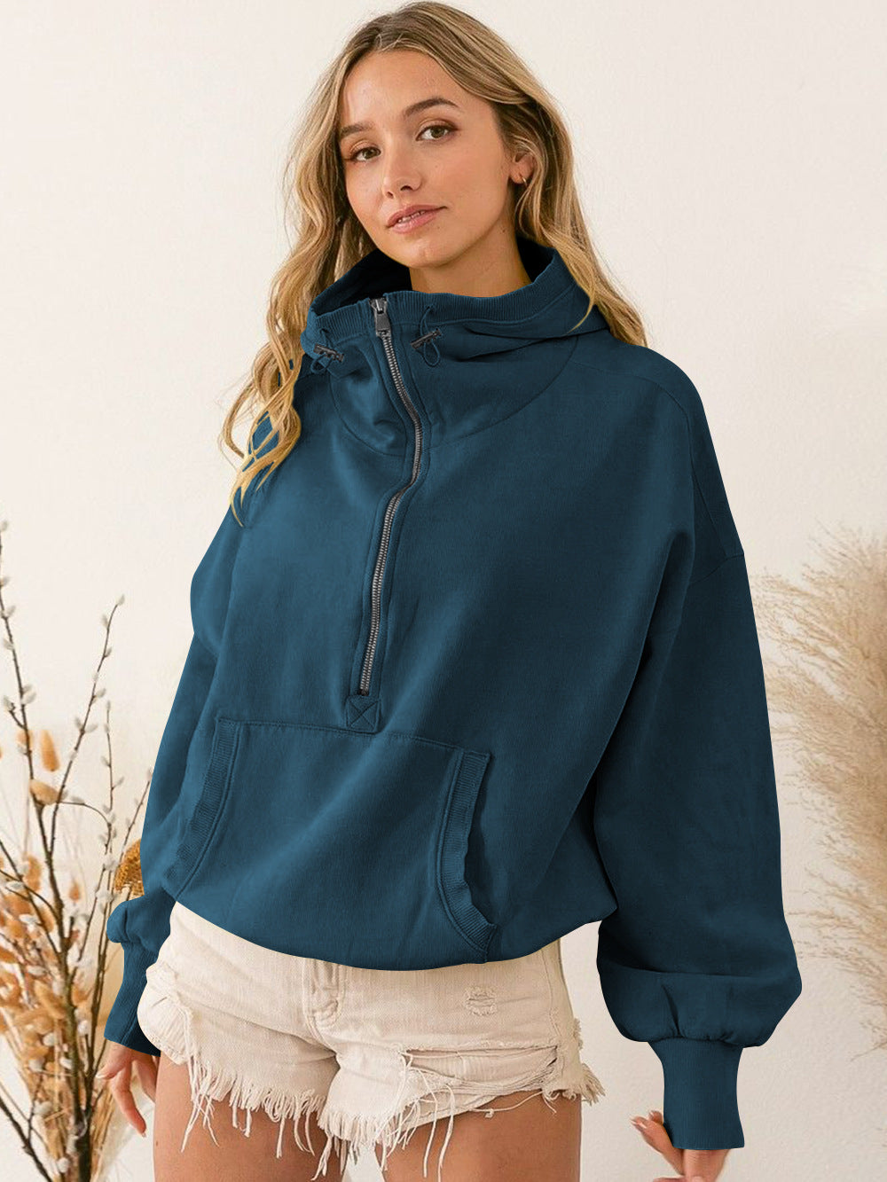 Dame afslappet hoodie med høj krave og lynlås Stilla