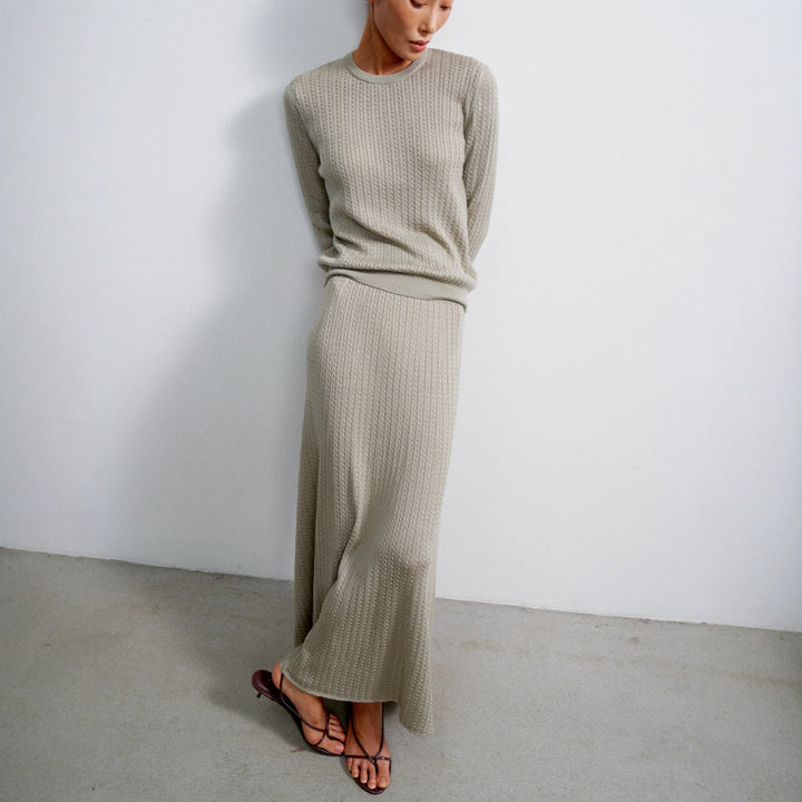 Kvinders Strikket Maxi Kjole i Elegant Rib Design med Lange Ærmer Stilla