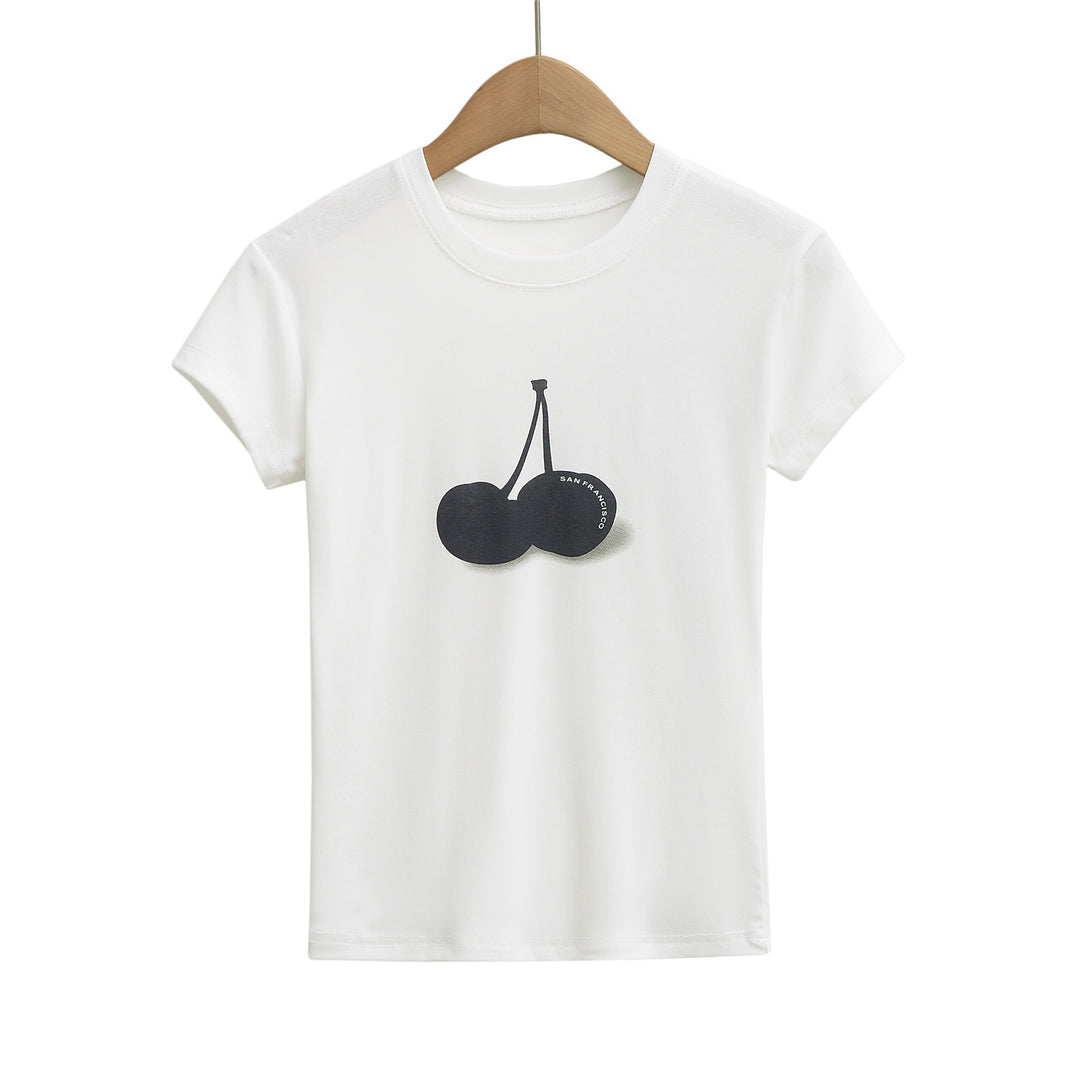 Dame T-shirt med frisk kirsebærdesign og høj kvalitets bomuld Stilla