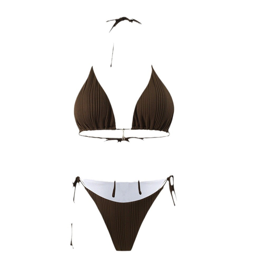 Dame bikini-sæt med moderigtigt ribdesign og elegante detaljesmykker Stilla