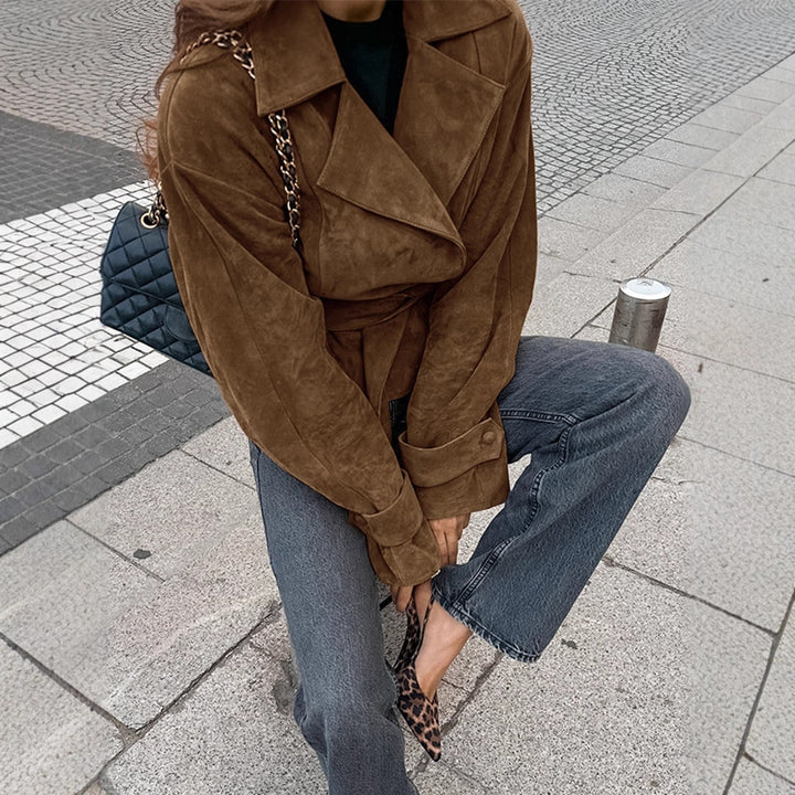 Dame Mode Suede Jakke med figursyet bælte Stilla