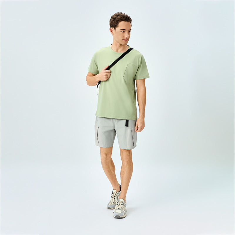 Herrer sporty T-shirt og korte sportshorts Stilla