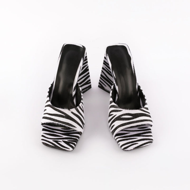 Femme Open-Toe Block Heel Mules med Bold Stripe Design Stilla