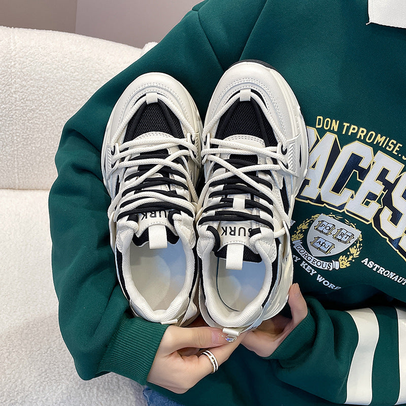 Dame sneakers i urban stil med trendy dæmpningsteknologi og åndbare mesh-indlæg Stilla