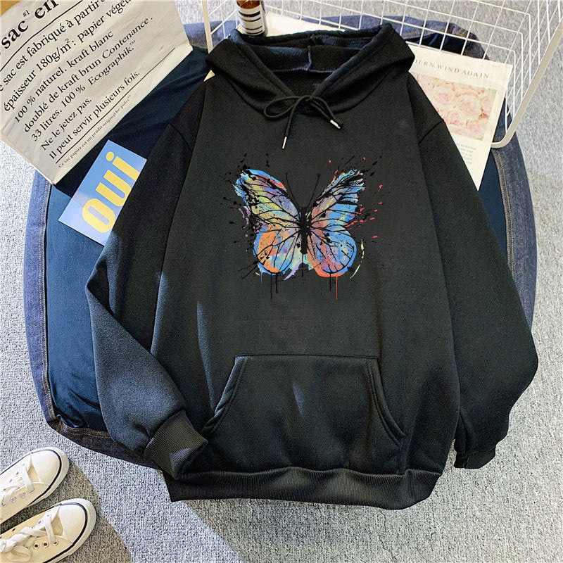 Kvinders hoodie med tiltalende sommerfugledesign Skovae