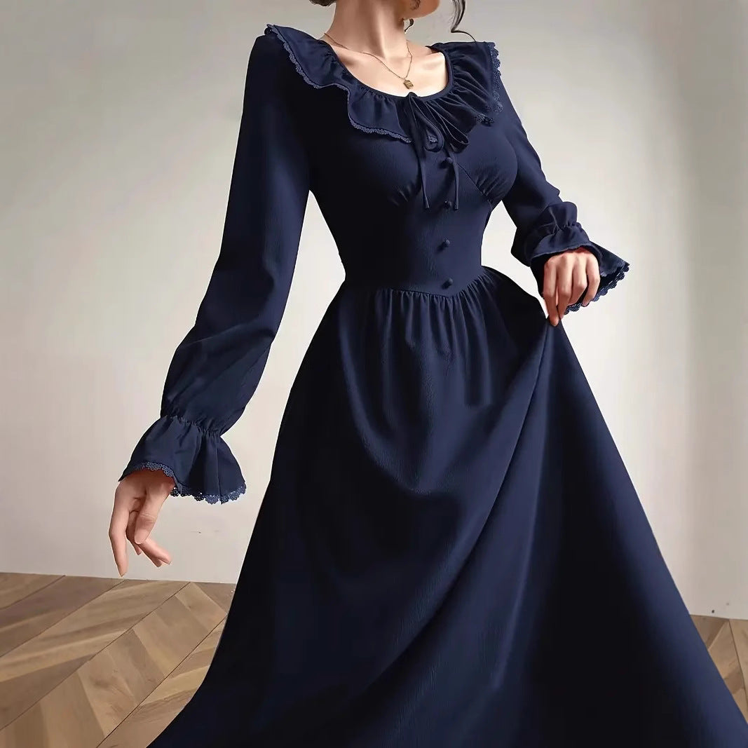 Dame Maxikjole med elegante flæsedetaljer og lange ærmer Stilla