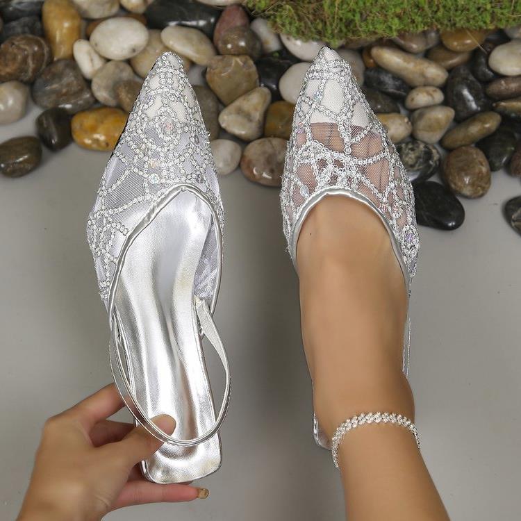 Dame Elegante Slingback-Pumper med filigransk spidsemønster og komfortabel blokhæl Stilla