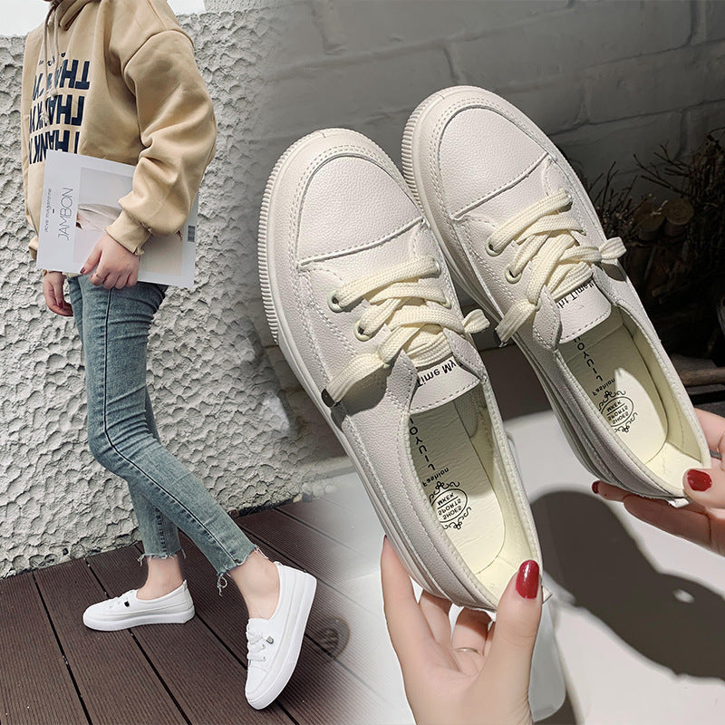 Dame Sneakers i høj kvalitet af kunstlæder med detaljeret snøredesign og polstret indersål Stilla