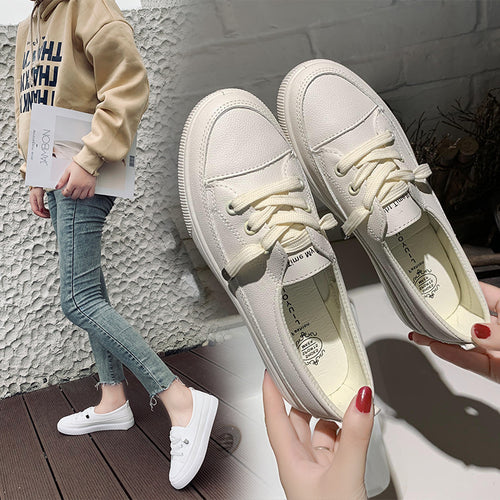 Dame Sneakers i høj kvalitet af kunstlæder med detaljeret snøredesign og polstret indersål Stilla