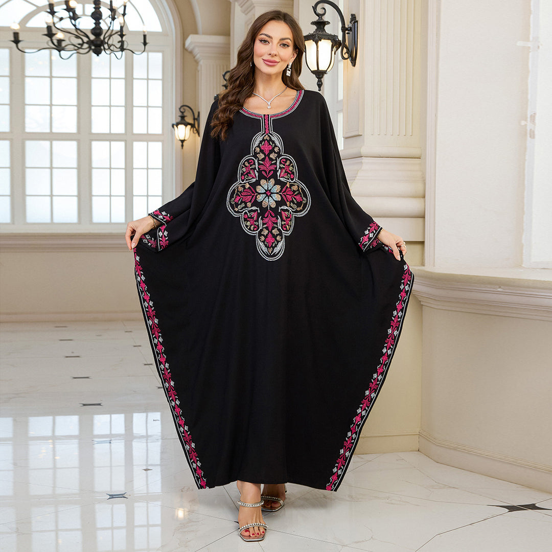 Dame kaftan kjole med kunstnerisk broderi og flydende snit Stilla
