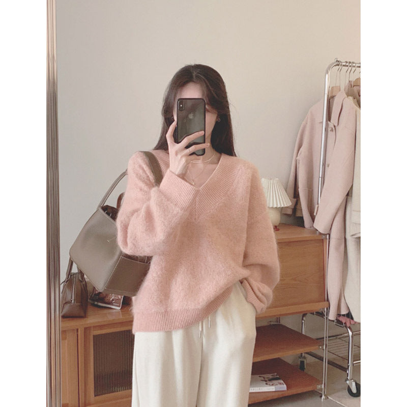 Damer Fluffy V-hals Sweater lavet af Mohair Stilla