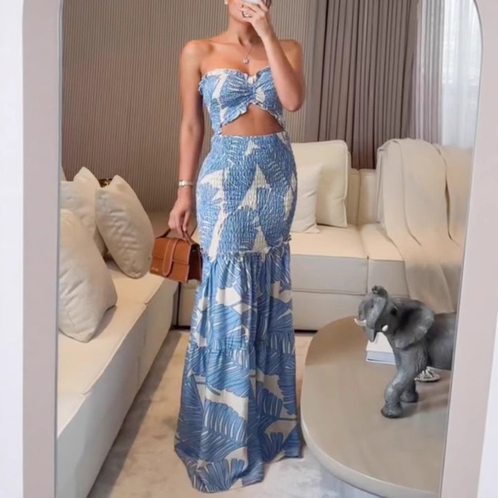 Dame Maxikjole med Off-Shoulder design og flæsedetaljer Stilla