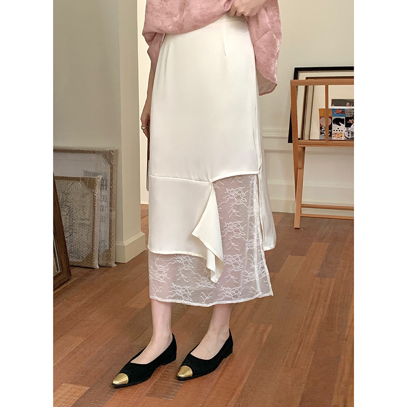 Dame Midi-nederdel i satiniseret lace med asymmetrisk kant og betagende flæsedetaljer Stilla