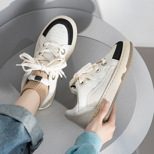 Dame Sporty Sneakers med åndbare mesh-indlæg og støddæmpende sål Stilla