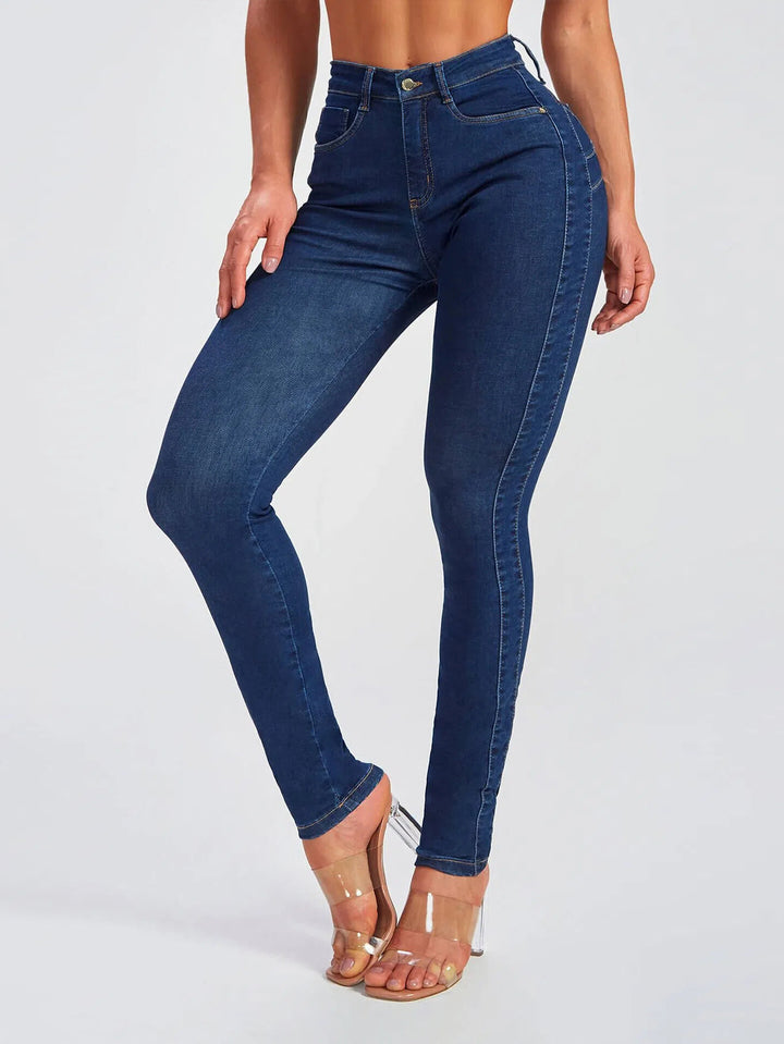 Dame højt skårne skinny jeans med tætsiddende snit og elastisk materiale Stilla