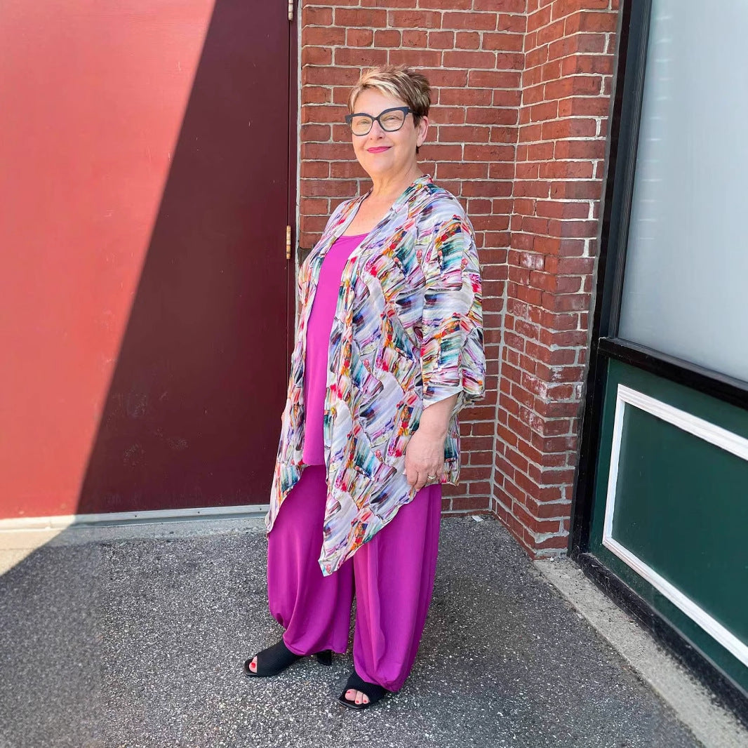 Dame Let, farverig Kimono-overlay i åndbart stof Stilla