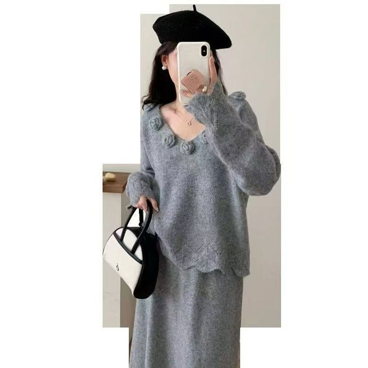 Dames elegant strikket kjole med unikke blomst applikationer Stilla