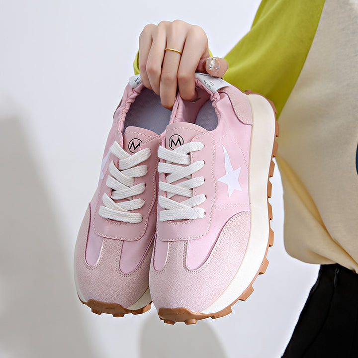 Dame Sneakers i sporty-moderne design med åndbar overfladestruktur og dæmpende sål Stilla
