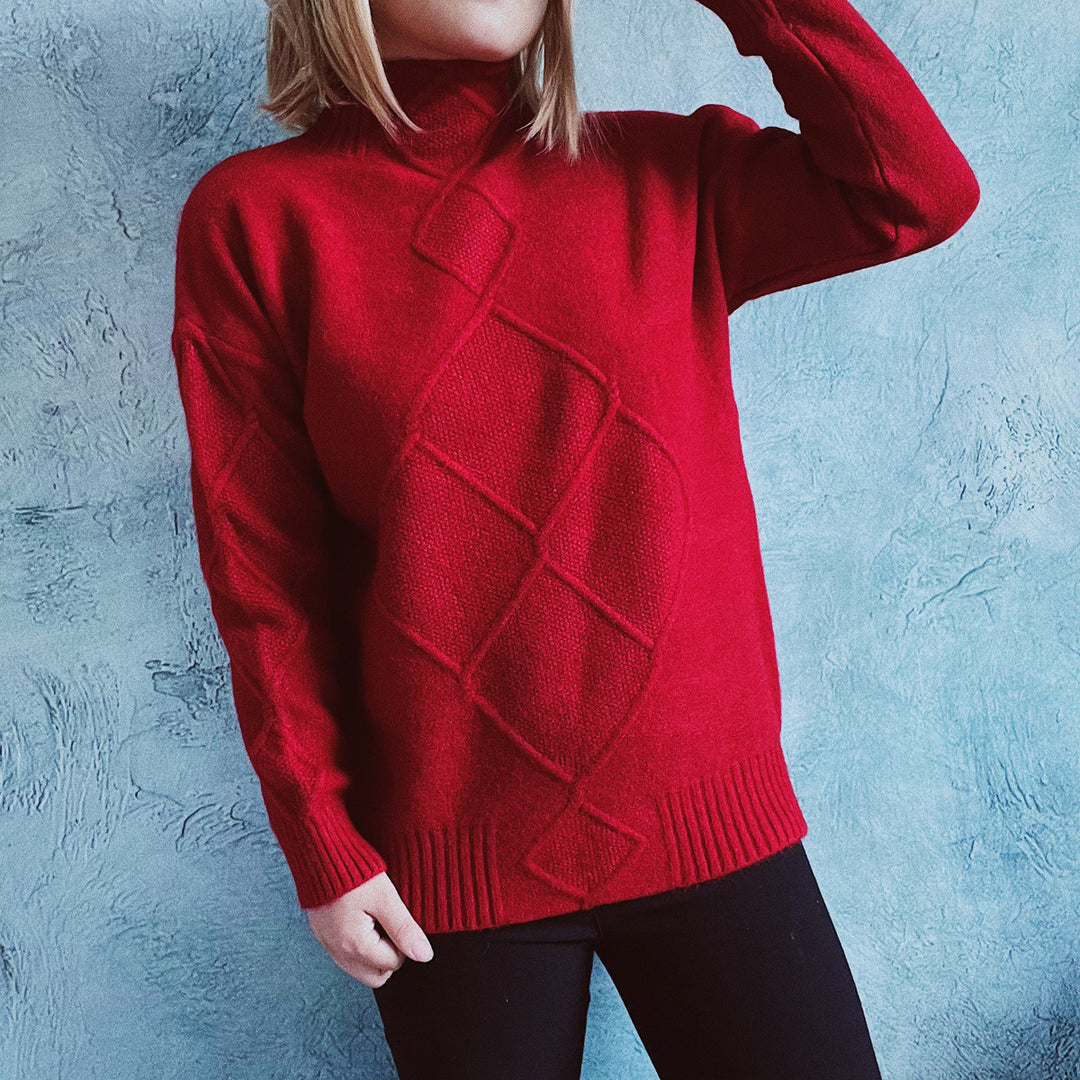 Kvindernes strikket sweater med moderne diamantmønster Stilla