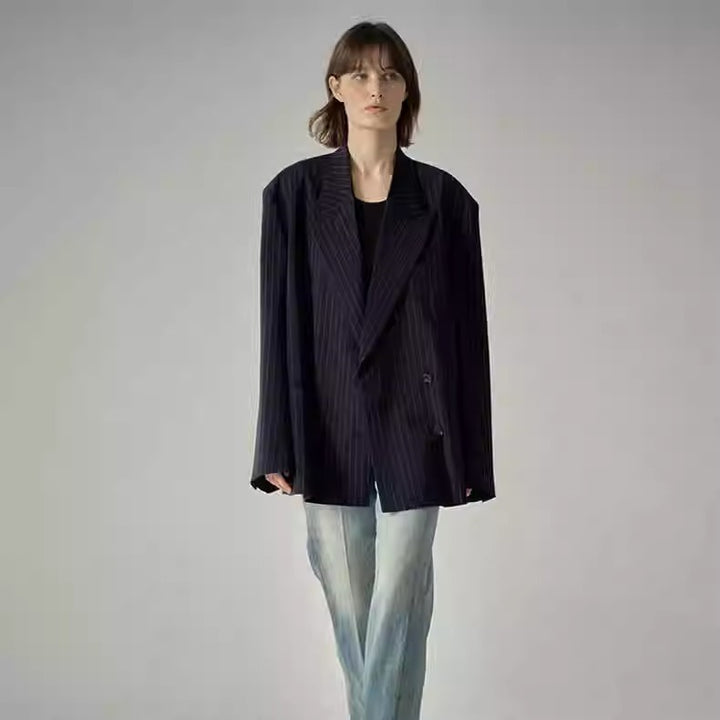 Dame overdimensioneret skulderpude-blazer i moderne stribedesign Stilla