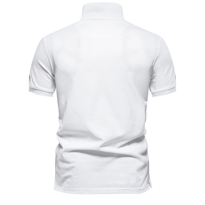 Herren nan legeres Polo med kort knapliste, broderet pilmotiv-panel og ståkrave Skovae