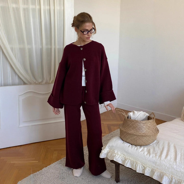 Kvindernes hyggelige strikket loungewear sæt med knaplukning og løs pasform Stilla