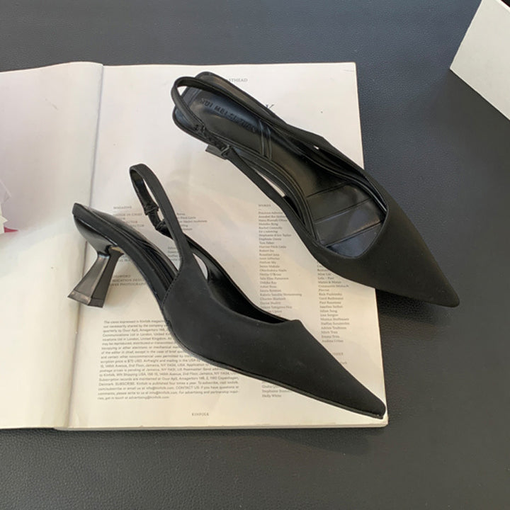 Dame Slingback Højhælede med elegant spids design og moderne blokhælkonstruktion Stilla