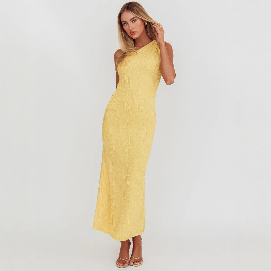 Dame maxikjole med asymmetrisk skulderdesign og elegant drapering Stilla