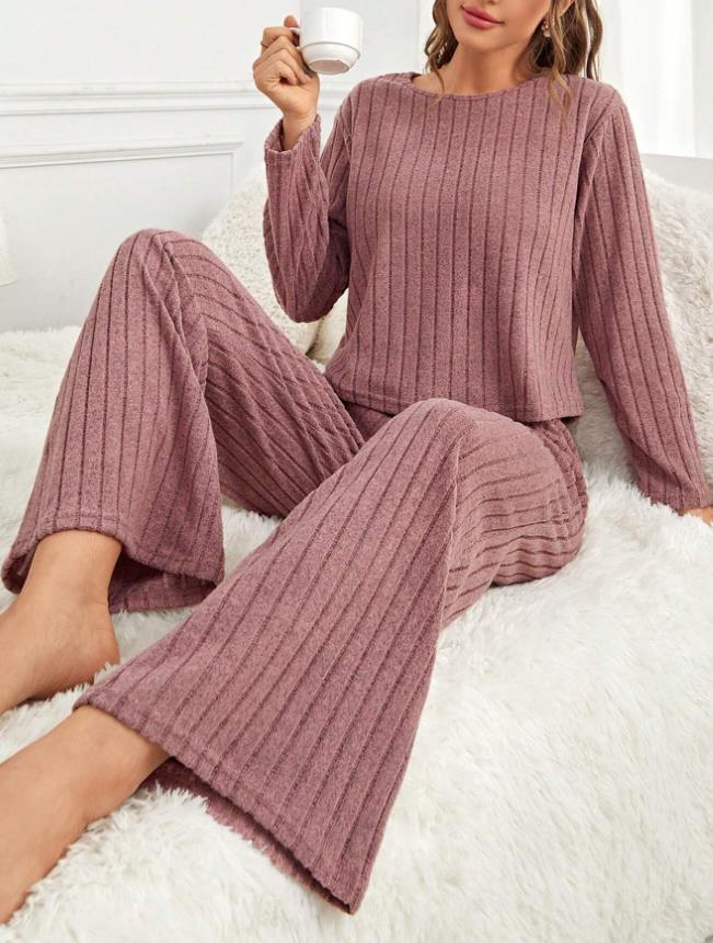 Dame Komfortabel Rib Pyjamasæt med løstsiddende bukser Stilla