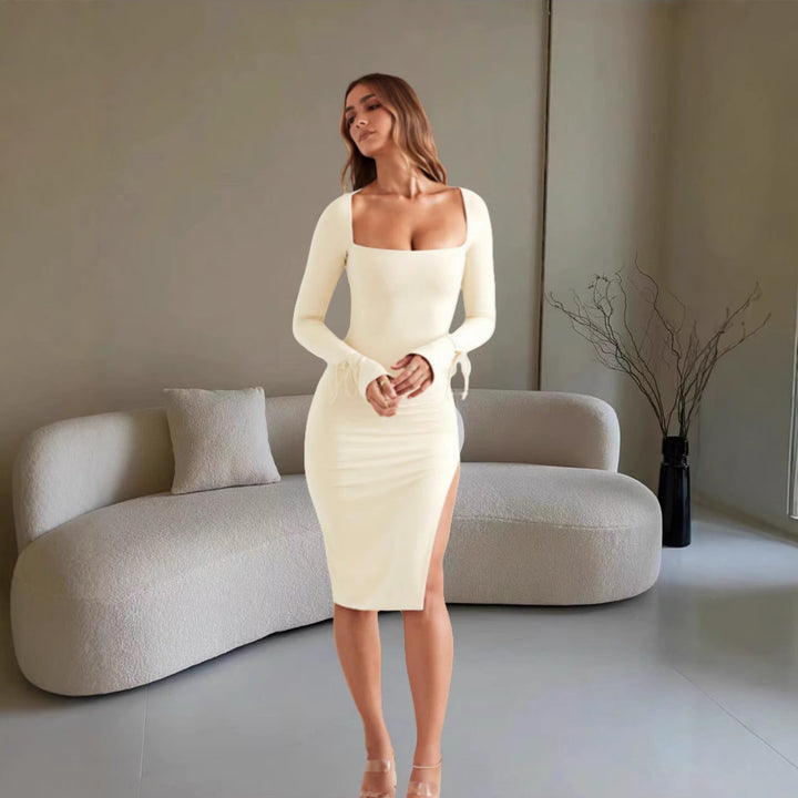 Dame Figurtilpasset Midi-Kjole med stilfuld Cut-Out og fine detaljer Stilla