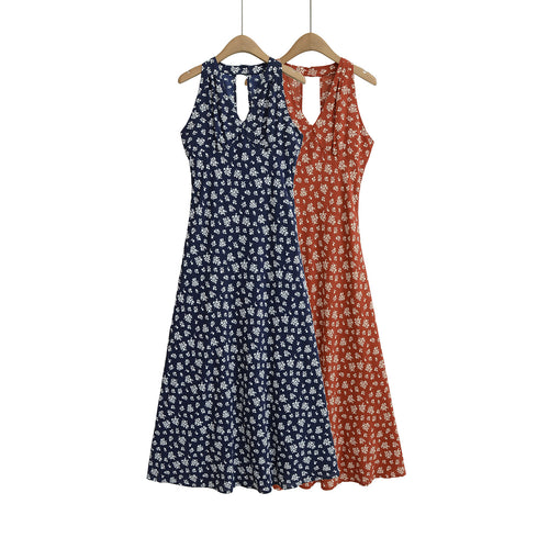 Dame maxikjole med blomstermønster og svajende skirt Stilla