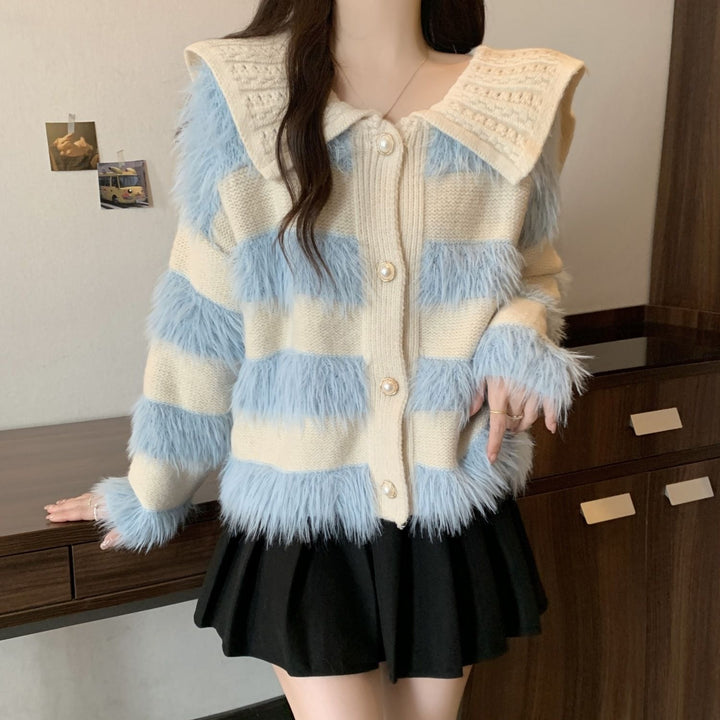 Kvinders cardigan med flettet krave og faux fur applikationer Stilla