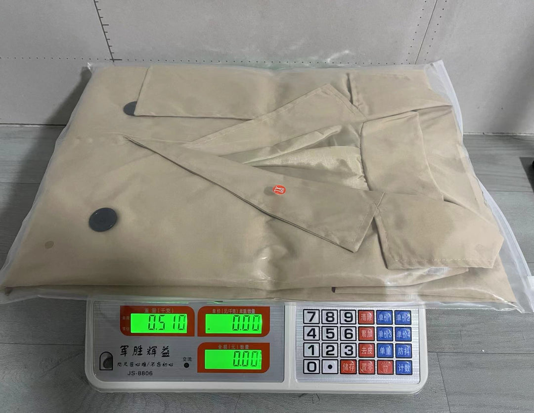Dame moderne trenchcoat med bælte og dobbelt knaplukning Stilla