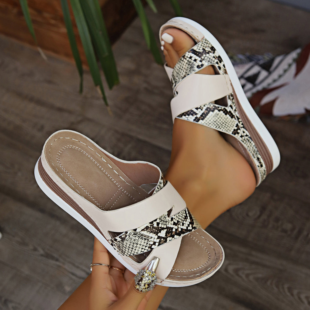 Dame Mode Slide-sandaler med moderne krydsrem Stilla