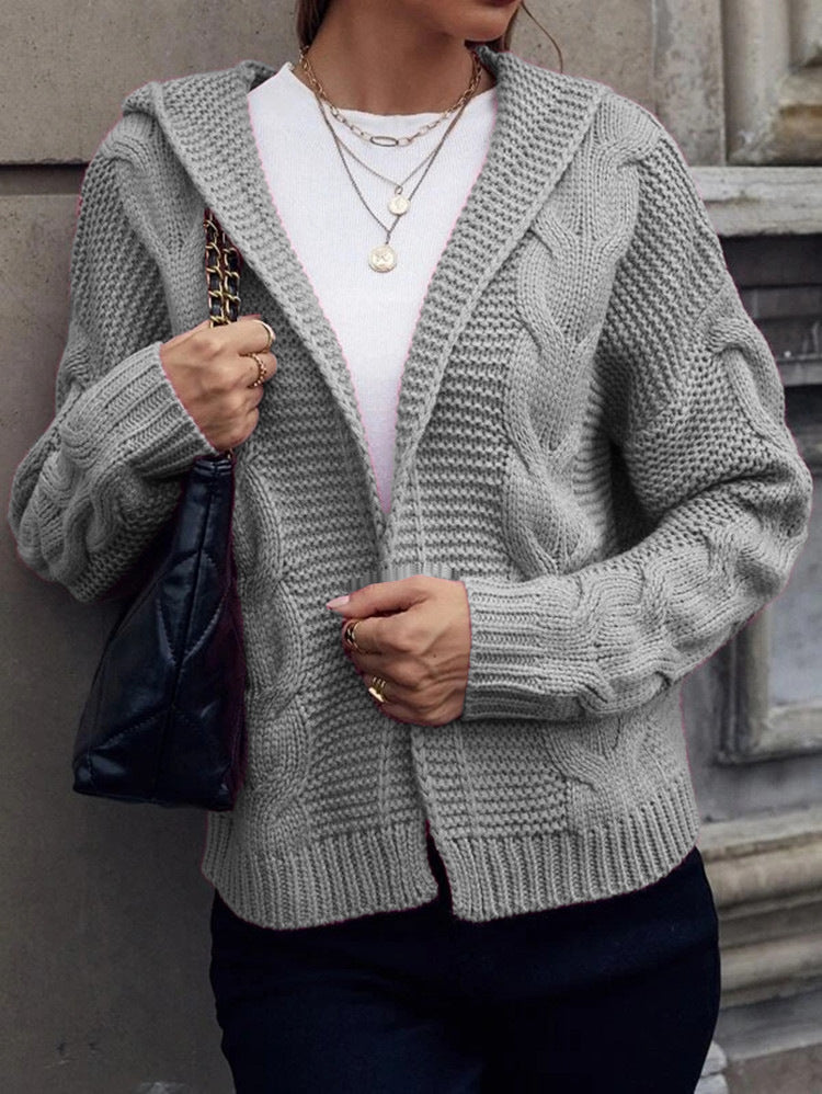 Kvinders chunky strik cardigan med hætte og struktureret kabelmønster Stilla