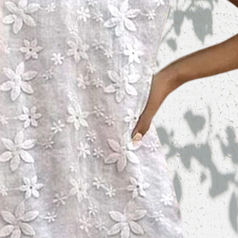 Dame nan let kort overall med floral tredimensionel broderi, justerbare bindebånd og løs A-linje silhuet Skovae