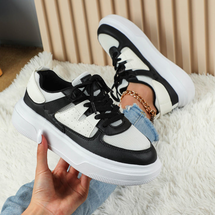 Dame snørebånd-sneakers med åndbart overmateriale og skridsikker sål Stilla