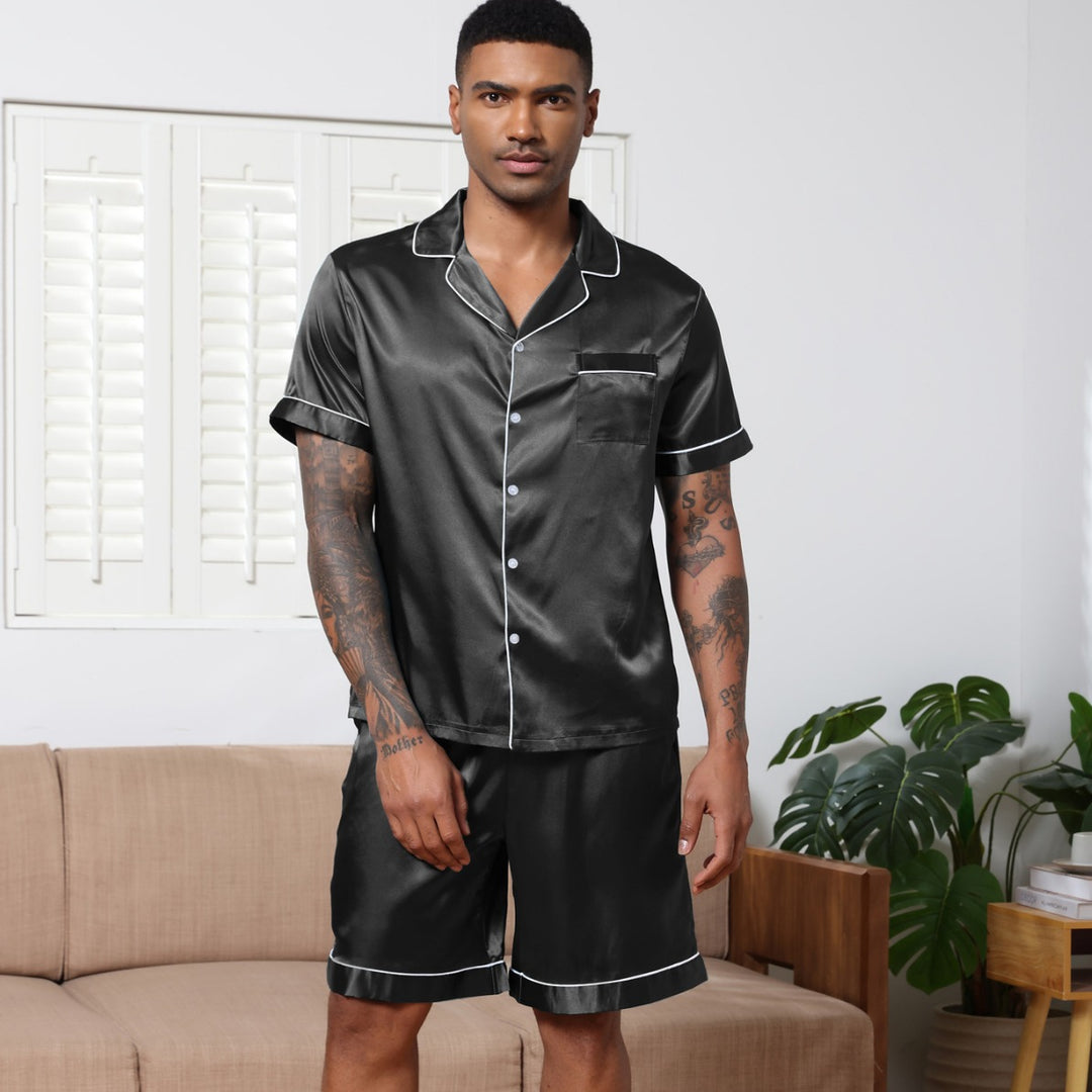 Herrer satin pyjama-sæt med kortærmet bluse og brede shorts Stilla