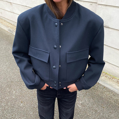 Dame Trendy Bomberjakke med moderne lommer og sporty design Stilla