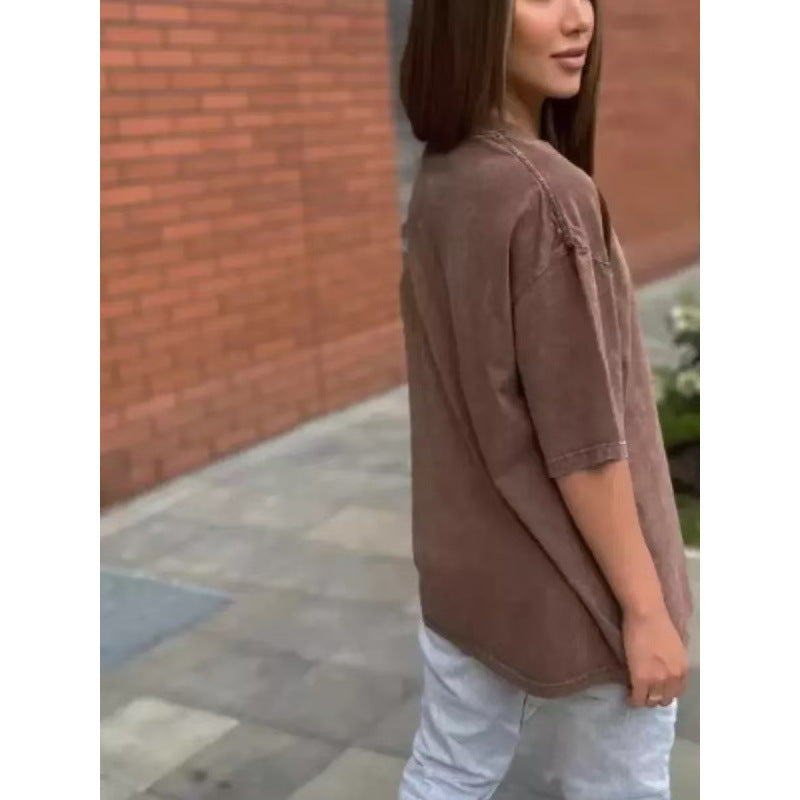 Dame T-shirt med moderne minimalistisk skrift og afslappet oversized snit Stilla